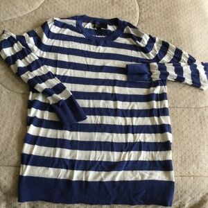 Banana Republic Factory Forever sweater blue & white size large like new